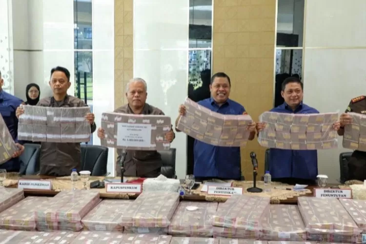 Kejagung menyita uang senilai lebih dari Rp11 triliun dalam lanjutan kasus dugaan korupsi pemberian fasilitas CPO. (story.kejaksaan.go.id)