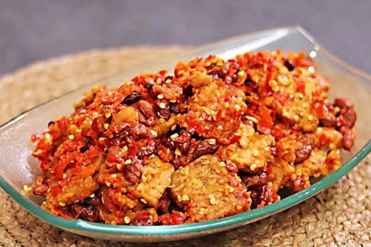 Tempe balado yang menggugah selera, cocok disajikan dengan nasi hangat