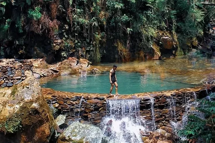 Indah Dan Mempesona, Curug Balong Endah, Tempat Wisata Di Bogor Yang ...