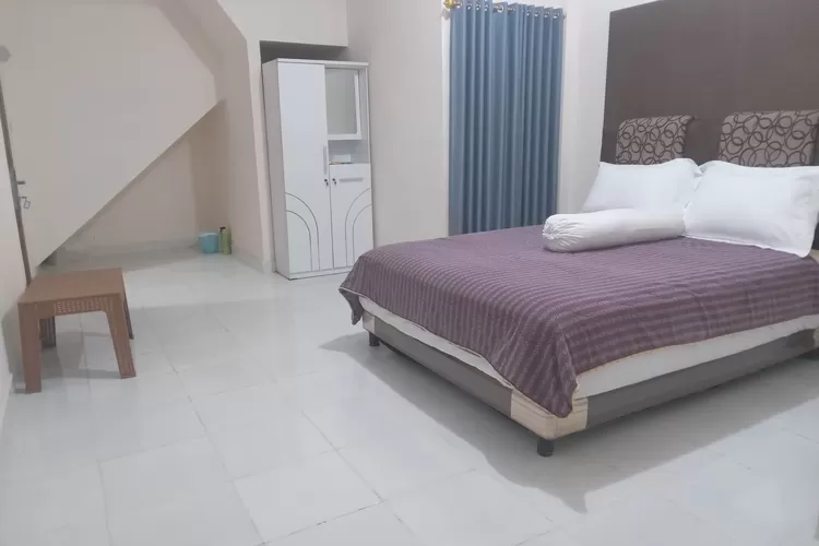 Tasya Homestay Labuan Bajo sudah beroperasi, berada di tengah kota dengan harga terjangkau. (KLIKLABUANBAJO.ID)