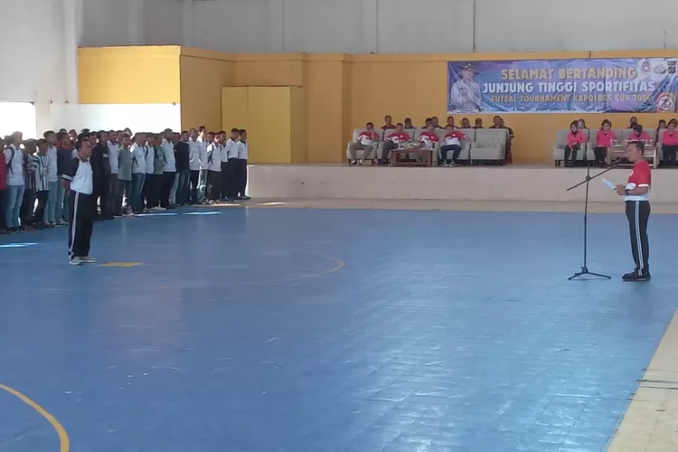 Acara pembukaan turnamen futsal Kapolres Cup Mabar 2024, Selasa (18/6/2024).
