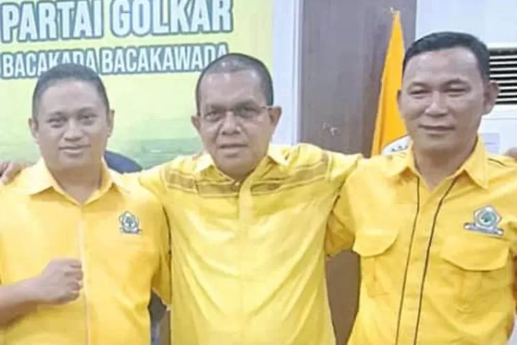Edi Hamsi (kiri), Melki Laka Lena (tengah),  Ketua Golkar Mabar Rofinus Rahmat (kanan).