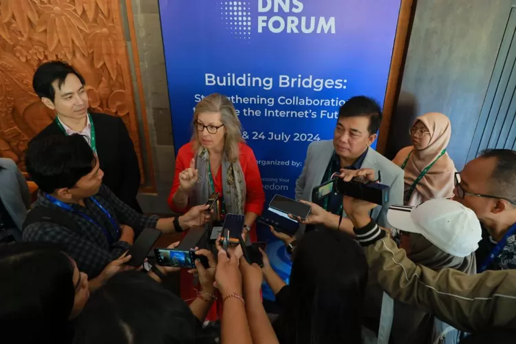 APAC DNS Forum 2024: bangun masa depan internet dengan kolaborasi.