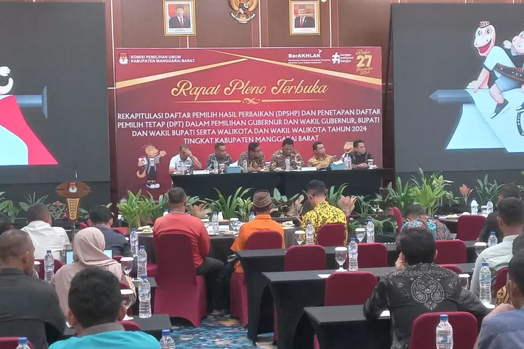 Rapat pleno terbuka terkait DPT di Manggarai Barat, Jumat (20/9/2024). (Foto: KLIKLABUANBAJO.ID)