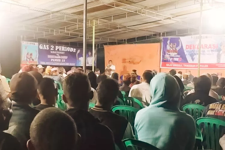 Warga antusias mendukung Edi-Weng karena dinilai sudah bangun sekolah, jalan dan puskesmas.