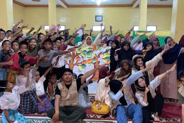 Forum Pemuda Perubahan (FPP) edisi pengabdian masyarakat goes to Labuan Bajo-Bali, melakukan pengabdian masyarakat di Pesantren Alam Tahfidzul Qur'an Kolong, Desa Siru, Lembor, Manggarai Barat. 