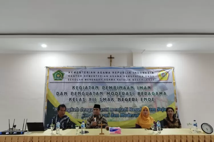 SMAKN Ende Gelar Pembinaan Iman Dan Penguatan Moderasi Beragama Bagi ...