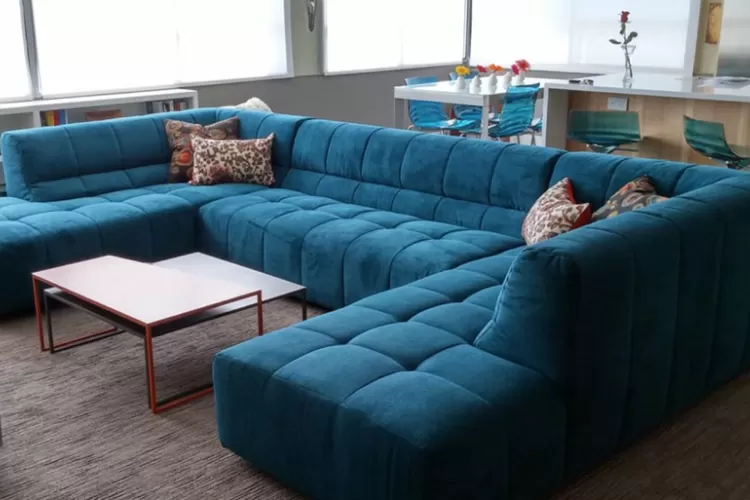 7 Tips Desain Sofa Sectional Trend 2024 Gabungan Dengan Warna Beige ...