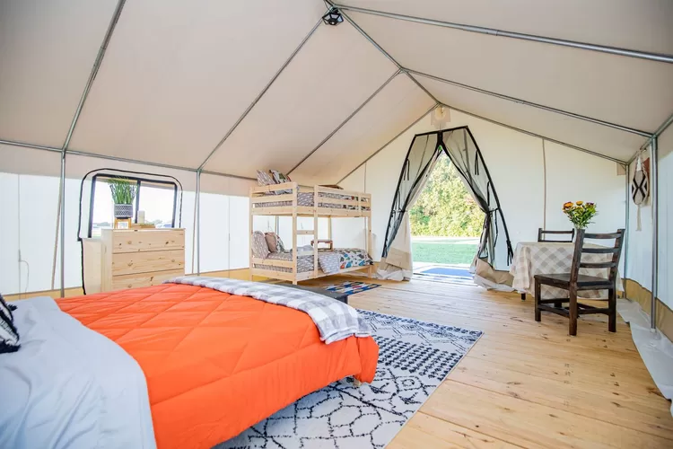5 Rekomendasi Wisata Glamping di Jawa Barat. (foto/Instagram.)
