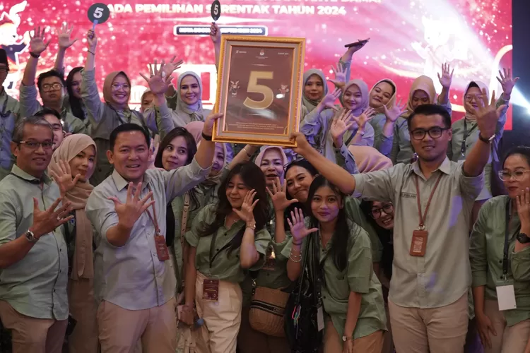 Pasangan Calon Wali Kota Bogor Dokter Rayendra dan Eka Maulana Pilwalkot Bogor 2024. (FOTO/Dokumen Pribadi.)