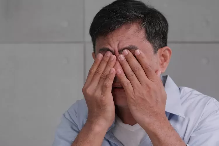 Ilustrasi - Orang Dewasa Meredakan Emosi