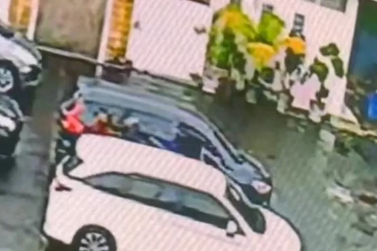 Rekaman CCTV memperlihatkan kendaraan yang diduga digunakan dalam aksi penculikan. (Foto/Instagram.)