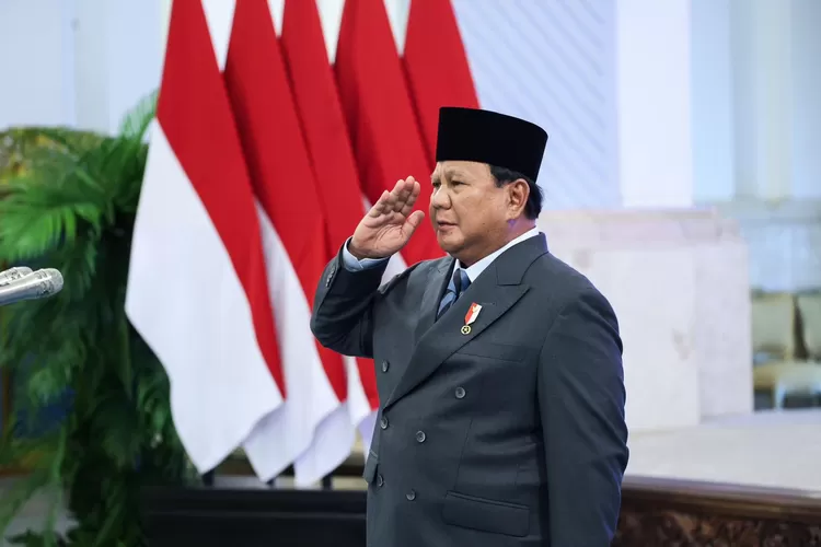 "Kebijakan ekonomi dan reshuffle kabinet di era Prabowo menjadi penentu stabilitas Indonesia 2025." (Foto/ X @prabowo)