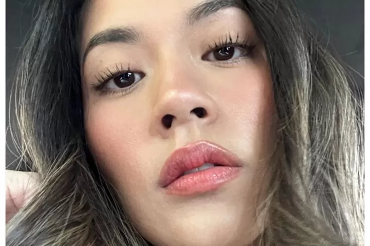 Raisa tampil tenang di tengah badai gosip, menunjukkan kelas dan ketenangan khasnya. (Foto/ Instagram @raisa6690)