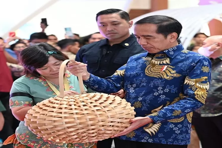 Semua Produk Terkurasi Baik, Presiden Joko Widodo Puji Produk UMKM EXPO ...