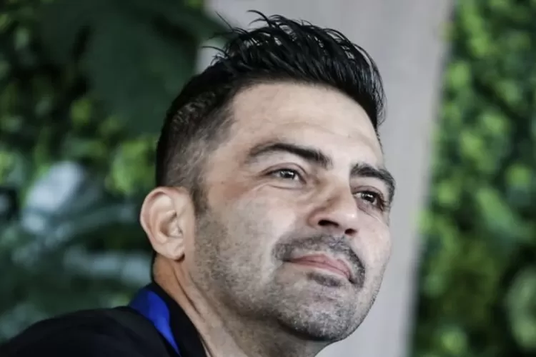 FIFA Sanksi Persik Kediri Buntut Permasalahan dengan Javier Roca (Persik Kediri)