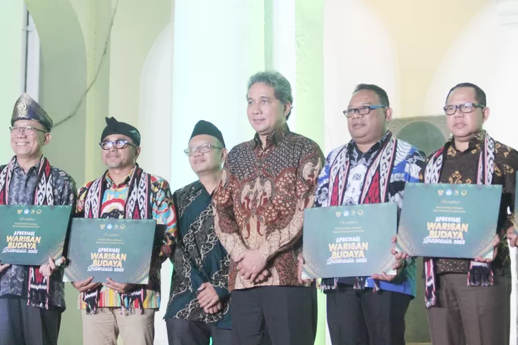 Jawa Barat Terima 13 Sertifikat Warisan Budaya Takbenda (WBTb ...