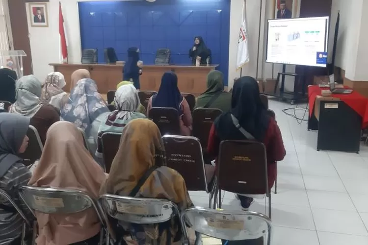 Disdagkoperin Kota Cimahi Gelar Sosialisasi Desain Label Dan Kemasan ...