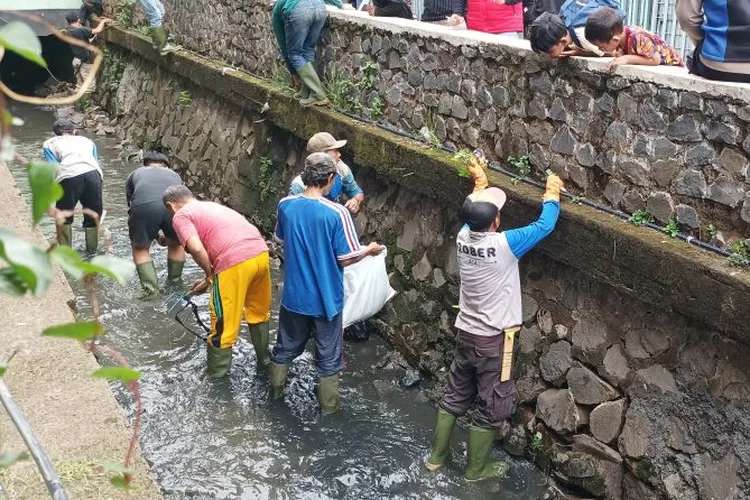 Atasi Banjir, Pemkot Bandung Rampungkan Kolam Retensi Rumah Pompa Di ...