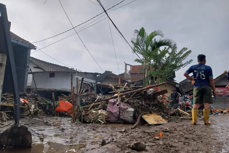 Pemkab Bandung Tetapkan Status Tanggap Darurat Banjir Hingga 20 Januari ...