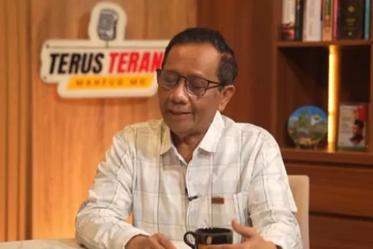 Mahfud MD mengaku bersedia gabung dalam Komite Reformasi Polri yang akan dibentuk Presiden Prabowo. (YouTube/Mahfud MD Official)