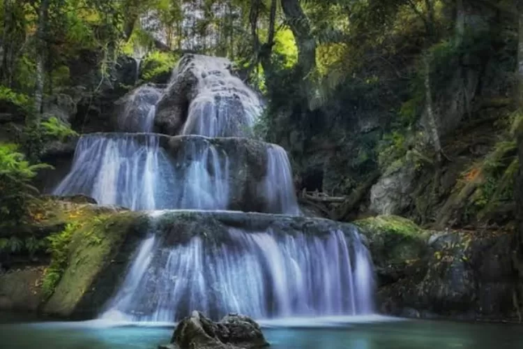 Keindahan alam Air Terjun Oehala TTS NTT