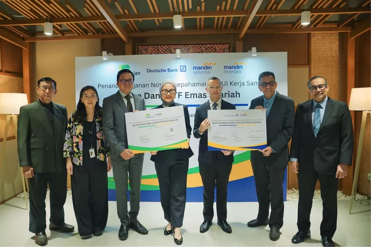 Mandiri Manajemen Investasi (Mandiri Investasi) terus mematangkan rencana peluncuran Reksa Dana Bursa Syariah berbasis emas bersama dengan PT Pegadaian dan Deutsche Bank melalui penandatanganan nota kesepahaman (MoU) pada Senin (08/12/2025). (Dok.)