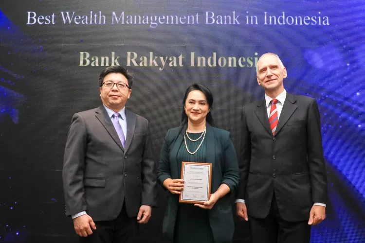 BRI Torehkan Kinerja Cemerlang, Raih Penghargaan Best Wealth Management ...