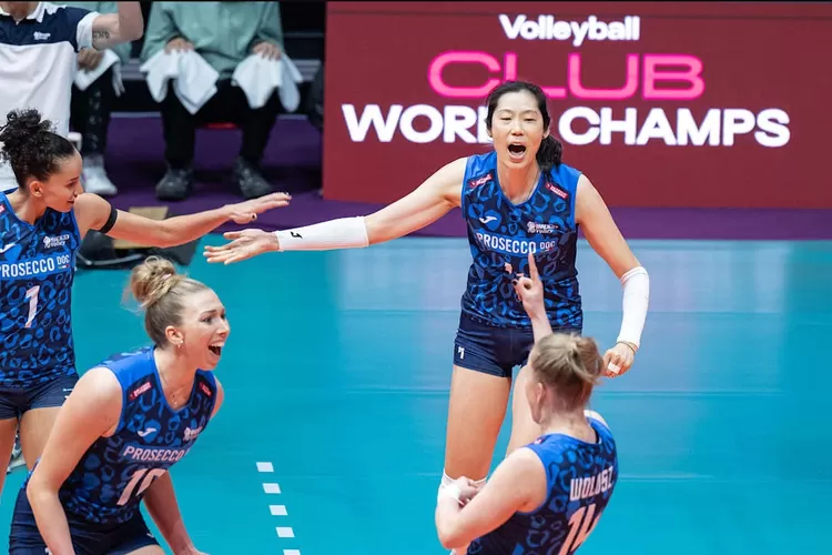 Jadwal dan peserta FIVB Women's Club Championship 2025 diumumkan. Babak penyisihan 9&ndash;12 Desember dan knockout 13&ndash;15 Desember, disiarkan di Moji TV dan Vidio. (dok fivb)