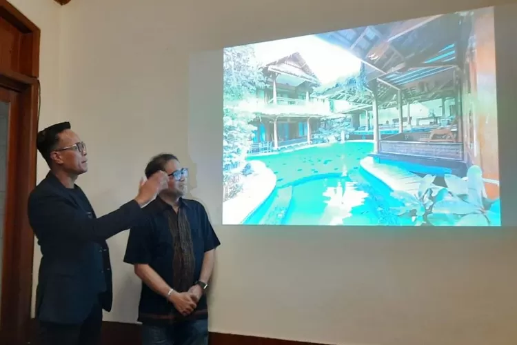 Pemaparan program &lsquo;Mulih ka Lembur&rsquo; menyambut Tahun Baru 2025 di Kampung Sumber Alam. (Ahmad Taofik)