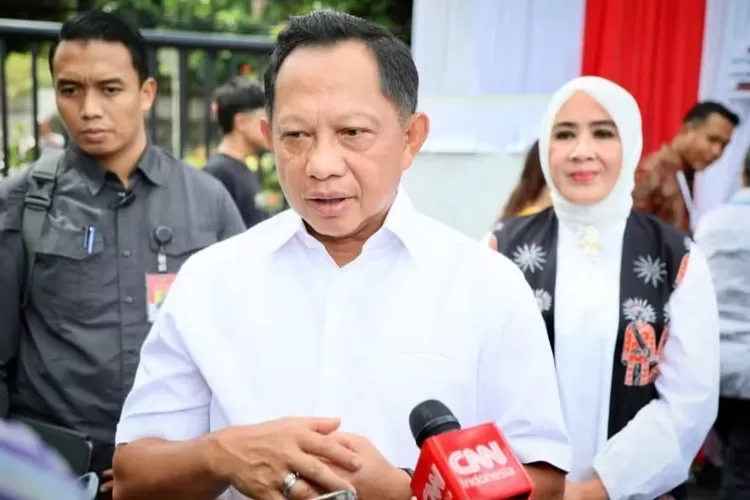 Menteri Dalam Negeri Tito Karnavian keluarkan surat edaran terkait pembahasan APBD Perubahan. (Foto: IG/@titokarnavian)