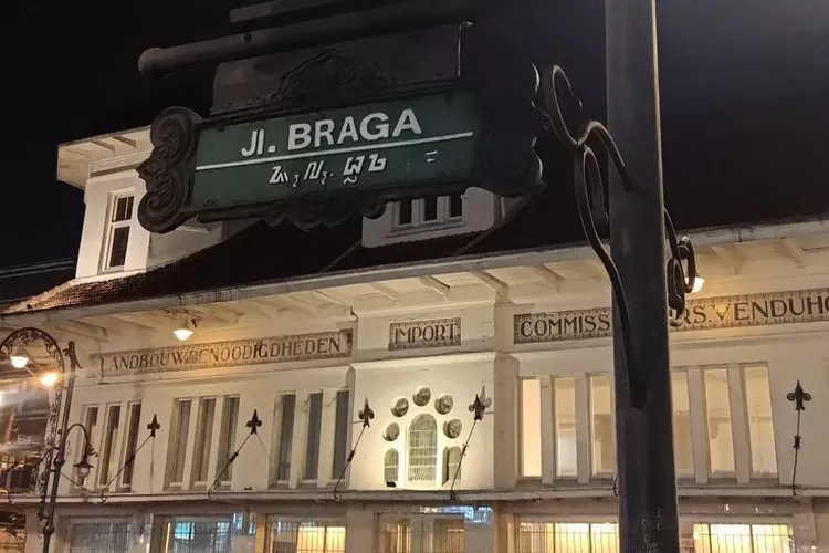 Potret Braga Bandung aesthetic  (Pinterest.com@huffshitttt_)