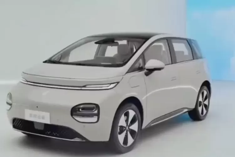 Gambar mobil Wuling terbaru yakni Cloud EV (Youtube.com@AUTO DP)