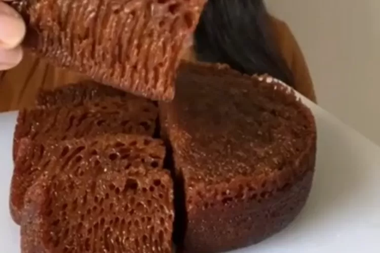 Bika Ambon Caramel Cokelat (TikTok.com@lusiana.lusii)