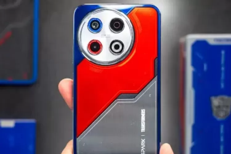 HP 2 jutaan berkolaborasi dengan transformer berikut adalah Tecno Spark 30 Pro (YouTube.com@GadgetIn)