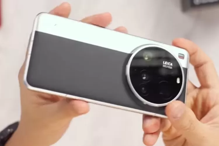 Kasta paling tinggi bagi Xiaomi untuk masuk ke jajaran series ultra yakni Xiaomi 15 Ultra (YouTube.com@GadgetIn)