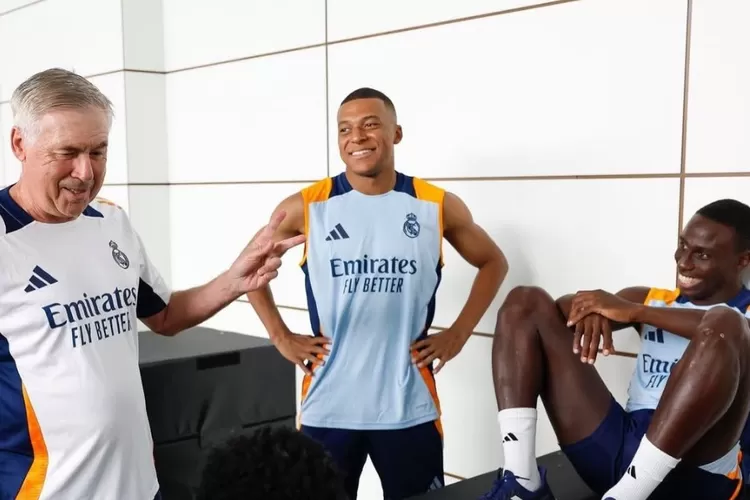 Kylian Mbappe (tengah) saat menjalani latihan bersama skuad Real Madrid. (Instagram/k.mbappe)