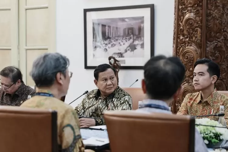 Presiden Republik Indonesia, Prabowo Subianto bersama Wakilnya, Gibran Rakabuming Raka. (Instagram/presidenrepublikindonesia)