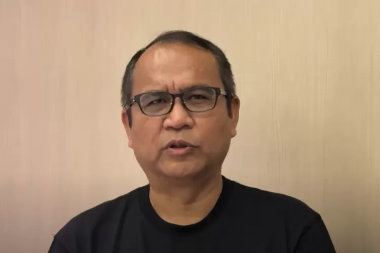 Ayah Christiano Pengarapenta menyampaikan permintaan maaf secara terbuka. (youtube/SetiaBudiTariganOfficial)