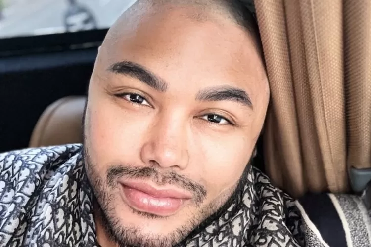 Artis Ivan Gunawan dalam momentum naik Haji 2025. (Instagram.com/@ivan_gunawan)