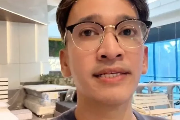 Ruben Onsu ungkap tak masalah melihat anak-anaknya dekat dengan orang lain selain dirinya sebagai ayah.  (Instagram.com@ruben_onsu)