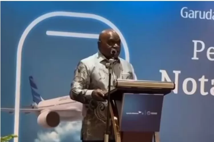 Menteri Hak Asasi Manusia (HAM) Natalius Pigai melempar usulan mengenai pembuatan area khusus untuk berdemo.  ((Instagram/natalius_pigai))