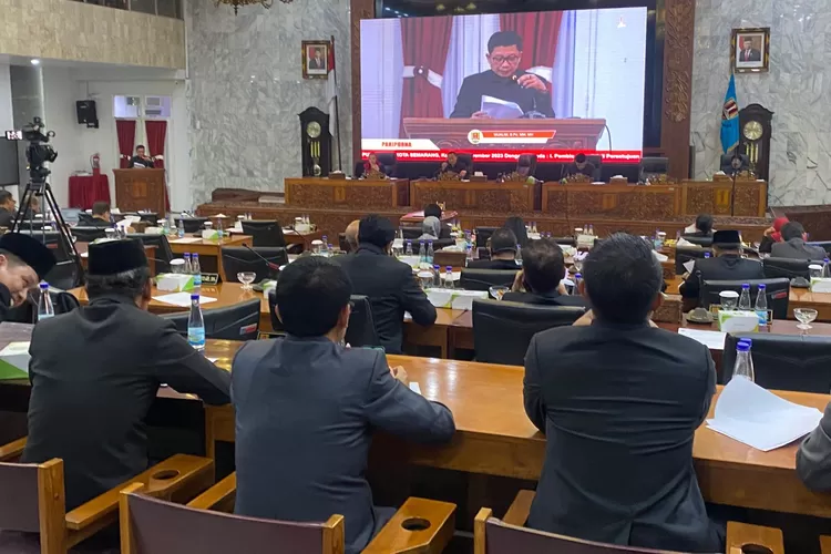 APBD 2024 Kota Semarang Disahkan dalam Rapat Paripurna DPRD
