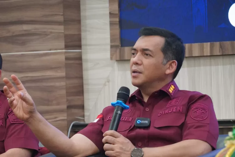 Direktur Jenderal Imigrasi, Silmy Karim