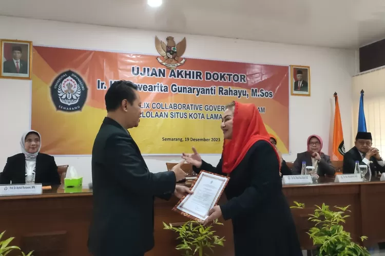 Wali Kota Semarang Hevearita Gunaryanti Rahayu Selesaikan Program Doktor Administrasi Publik