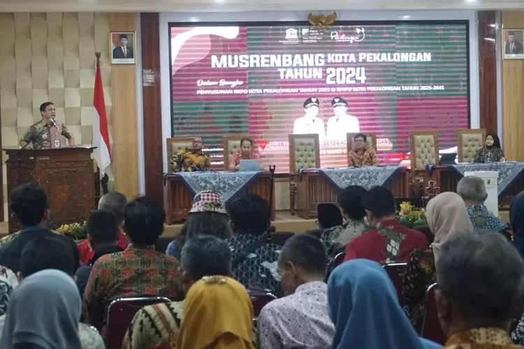 MUSRENBANG : Wali Kota Pekalongan, HA Afzan Arslan Djunaid saat memberikan sambutan di Musrenbang Kota Pekalongan 2024.