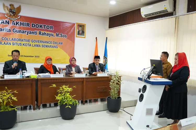 Lulus Doktoral Predikat Summa Cumlaude, Mbak Ita Jalani Prosesi Wisuda ke-174 Universitas Diponegoro