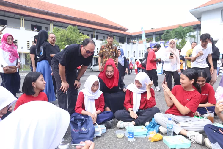 Uji Coba Makan Siang Bergizi, Pemkot Semarang Berdayakan Hasil Urban Farming