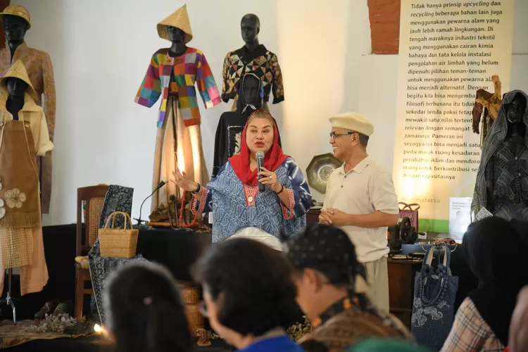 Pikat Wastra Nusantara Kenalkan Desain Fashion UMKM dan IKM Agar Naik Kelas