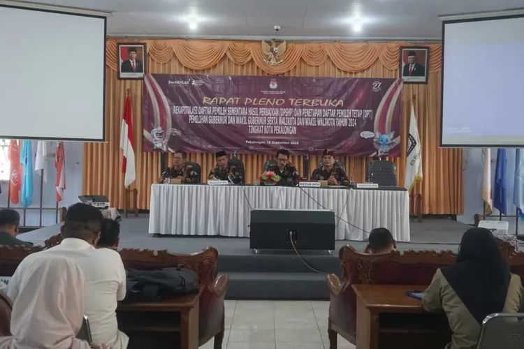 PEMILIH : KPU Kota Pekalongan dalam Rapat Pleno Terbuka telah menetapkan Daftar Pemilih Tetap (DPT) di Kota Pekalongan untuk Pilwalkot 2024 ada sebanyak 232.064 orang.